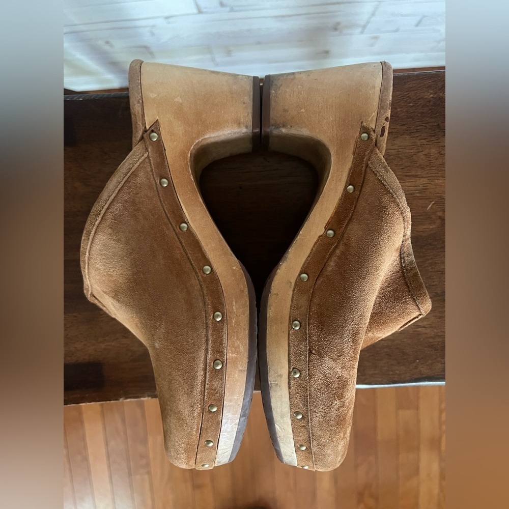 UGG Abbie Studded Suede Platform Clogs in size 9 - Picture 5 of 10